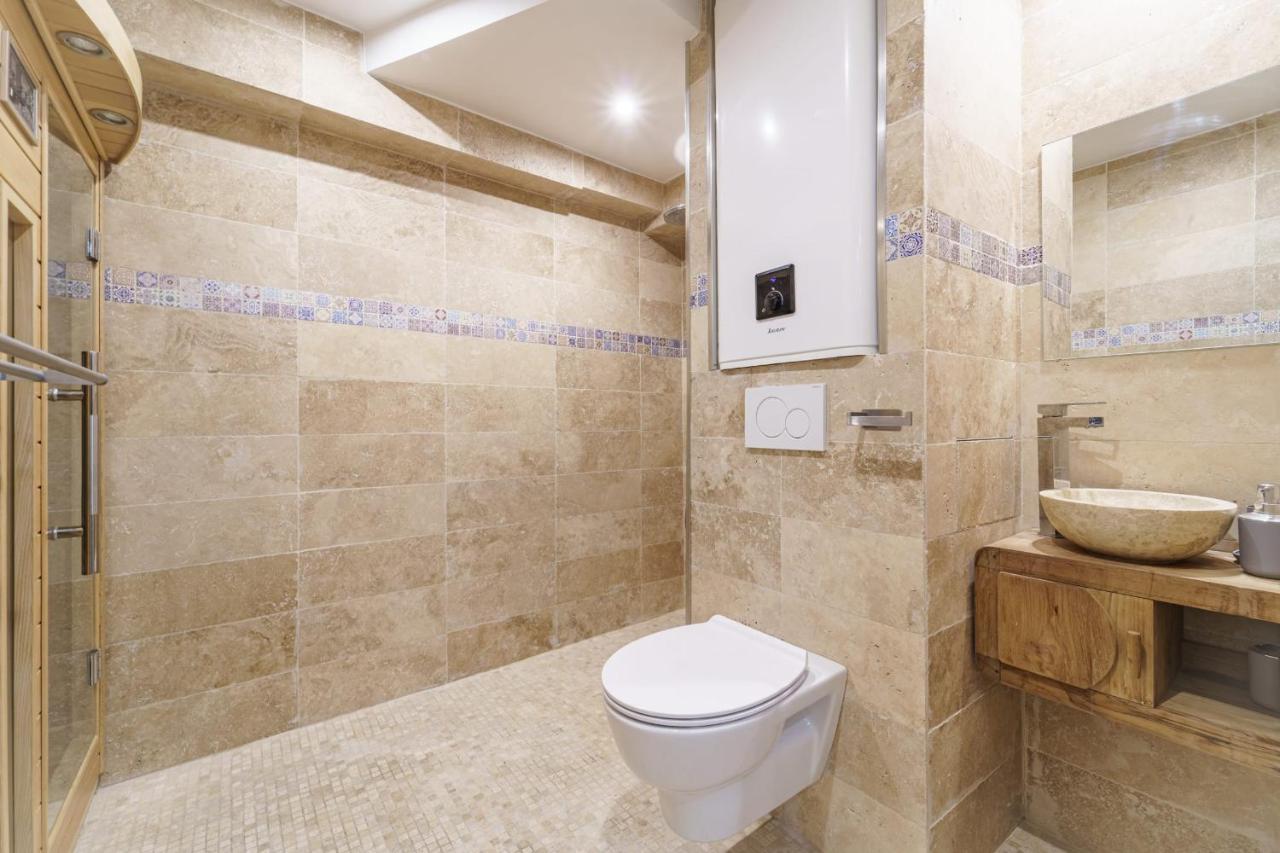 Parisian Flat With Sauna Экстерьер фото